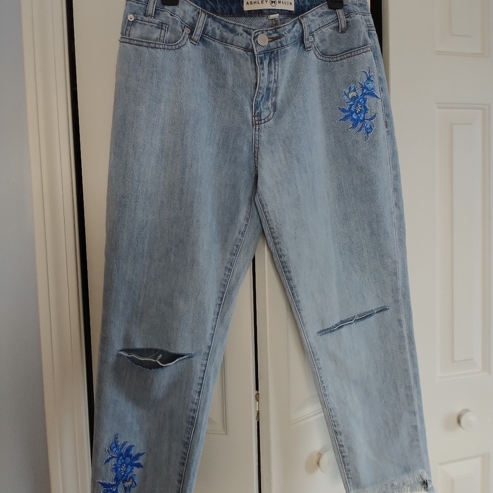 Ashley Mason  Crop Jeans light blue Sz 11 - Picture 3 of 9